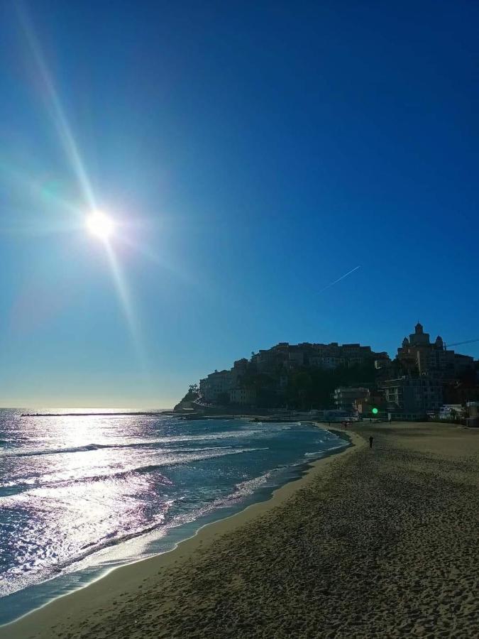 Appartamento Incantevole A 100Metri Dal Mare E Accanto Alla Pista Ciclabile Imperia Eksteriør bilde