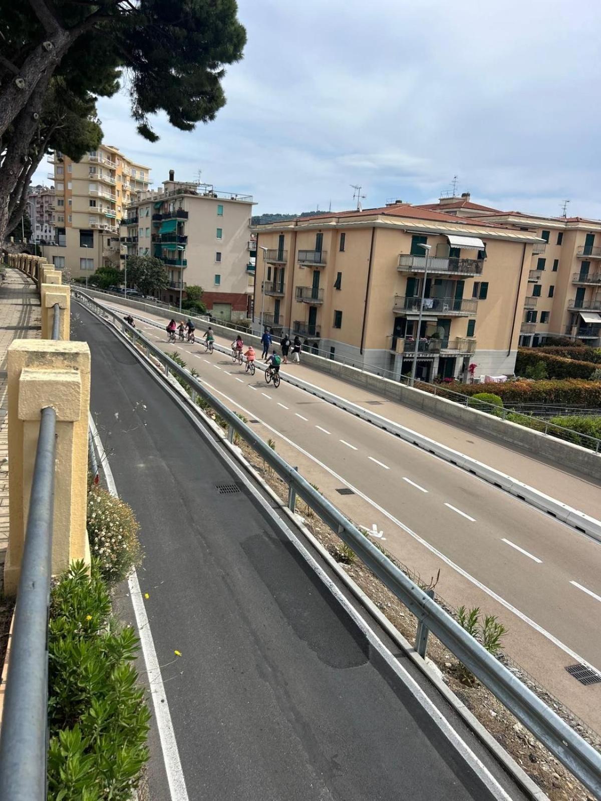 Appartamento Incantevole A 100Metri Dal Mare E Accanto Alla Pista Ciclabile Imperia Eksteriør bilde